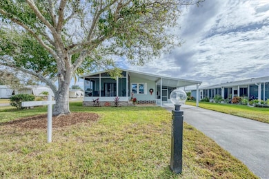 827 Tangerine Woods Blvd, Englewood, FL 34223 - photo 3