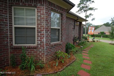 nice pavers on both sides