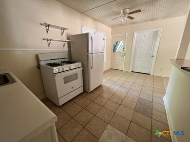 443 Lindsey St unit 443, San Marcos, TX 78666 - photo 4
