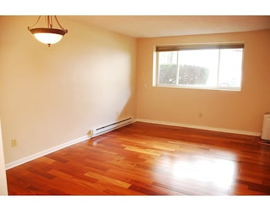 29 Custer St unit 6, Jamaica Plain, MA 02130 - photo 3