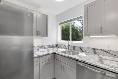 18 Ocean St unit 61, South Portland, ME 04106 - photo 7