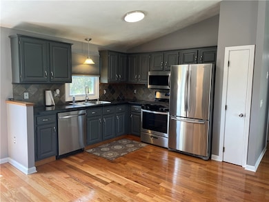 179 Wellspring Dr, Warwick, RI 02886 - photo 3