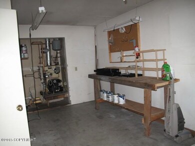 garage-workroom
