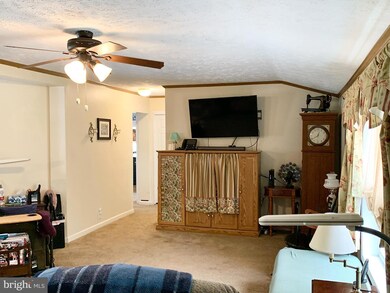 204 Cricklewood Ct, Lancaster, PA 17603 - photo 3