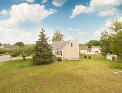 16 Brittney Ln, Warren, RI 02885 - photo 5