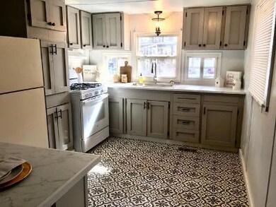 9566 Old Stage Rd unit 14, Gold Hill, OR 97525 - photo 3