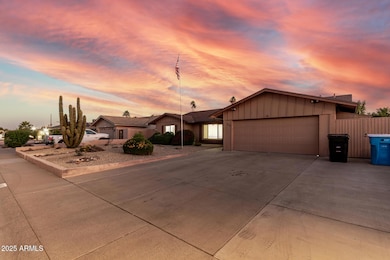 3535 W Saint Moritz Ln, Phoenix, AZ 85053 - photo 6