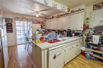 307 NW B St, Bentonville, AR 72712 - photo 5