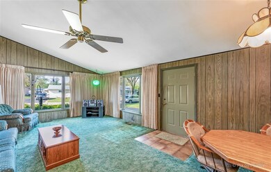 327 Delaware St, Carpentersville, IL 60110 - photo 7