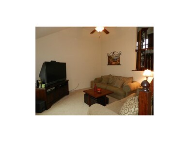 Great size living room!