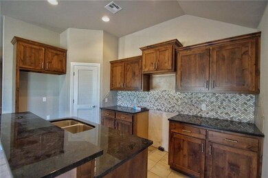 2236 Whispering Pine Blvd, Shawnee, OK 74804 - photo 4