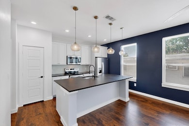 800 S Welch St unit 106, Denton, TX 76201 - photo 4