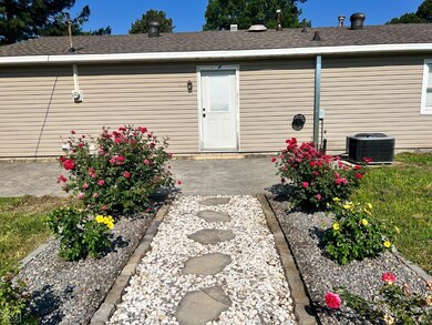 211 Myette St, Jonesboro, AR 72401 - photo 6