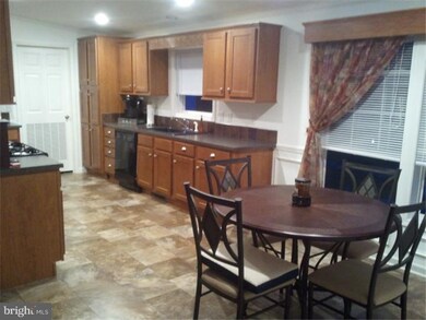 248 Horseshoe Dr, Garnet Valley, PA 19060 - photo 2