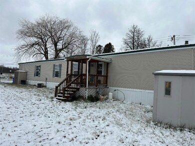 103 Cedarhurst St unit 103, Ilion, NY 13357 - photo 2