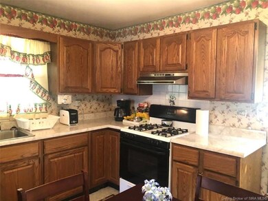 985 Wade St, Austin, IN 47102 - photo 4