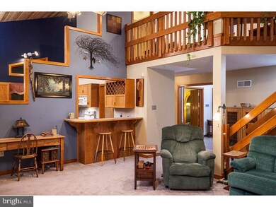 544 Forest Ln, Shoemakersville, PA 19555 - photo 3