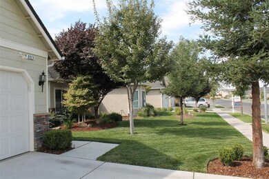 6923 E Fountain Way, Fresno, CA 93727 - photo 5