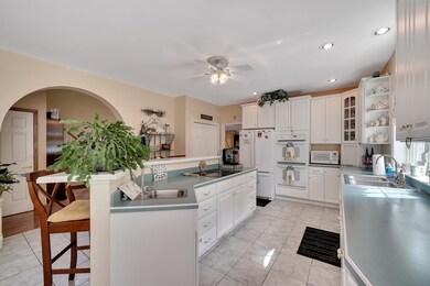 133 Bluestone Cir, Milford, PA 18337 - photo 7