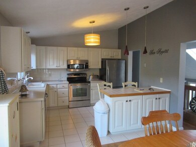 81 Rutland St, Cranston, RI 02920 - photo 6