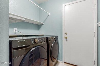 10955 E Flossmoor Ave, Mesa, AZ 85208 - photo 5