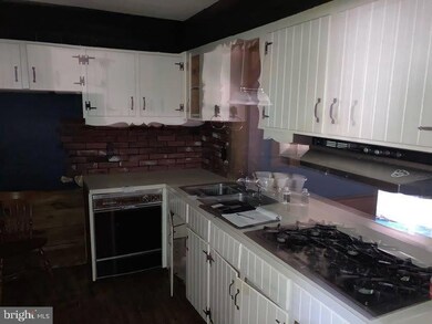 216 Burns Rd, Millville, NJ 08332 - photo 2