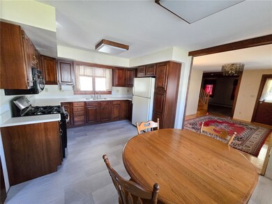 7 Beardsley St, Auburn, NY 13021 - photo 5