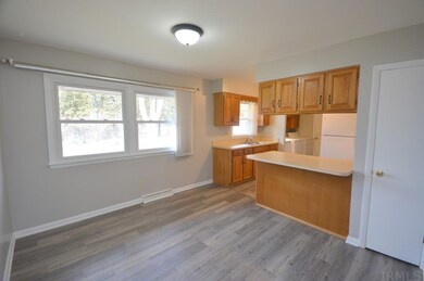 56867 Pearl Ann Dr, Elkhart, IN 46516 - photo 4