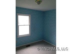 35 Ashwood Dr, Asheville, NC 28803 - photo 7