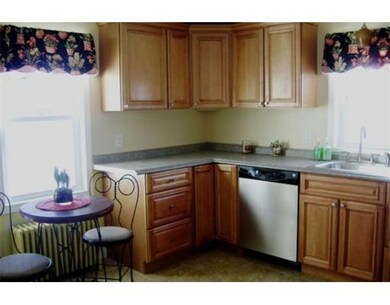 64 Christine St unit 64, Worcester, MA 01606 - photo 5