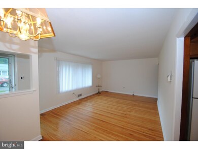 116 Stevenson Ave, Beverly, NJ 08010 - photo 3