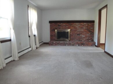 21 Carriage Dr, Stonington, CT 06378 - photo 2