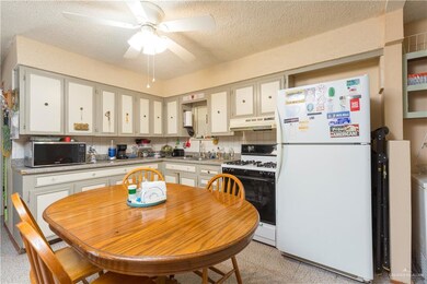 601 1/2 S 21st St, Donna, TX 78537 - photo 5