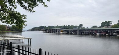 E Port Ln (5)