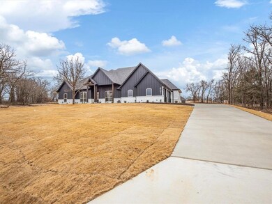 807 Lopez Run, Springtown, TX 76082 - photo 3