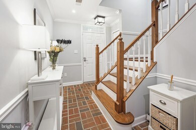 6833 Mclean Province Cir, Falls Church, VA 22043 - photo 4