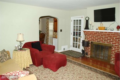 6633 Haycock Rd, Falls Church, VA 22043 - photo 3
