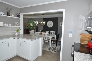 1106 E 35th St, Des Moines, IA 50317 - photo 7