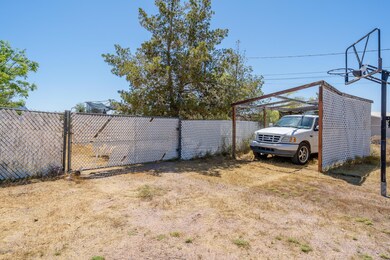 02_Front_02