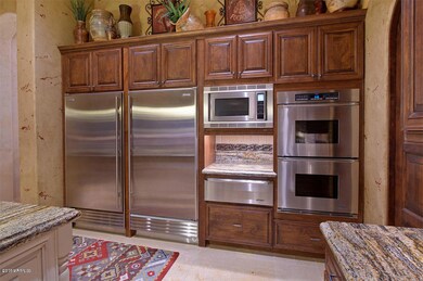 28099 N 68th Pl Dacor and Sub Zero Appli