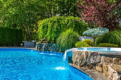 5RubyCt_Backyard_002