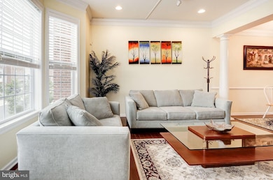 43237 Mitcham Square, Ashburn, VA 20148 - photo 6