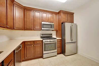 116 Bloomsbury Dr, Morganville, NJ 07751 - photo 4