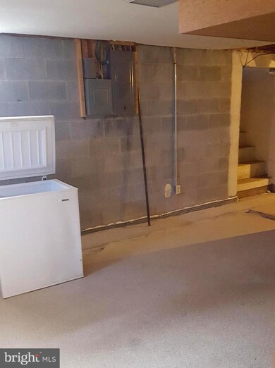 340 Wayburn St, Greencastle, PA 17225 - photo 7