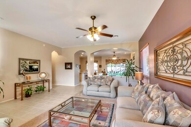 B2 Living Dining 1c