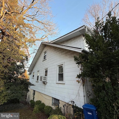 2137 30th St NE, Washington, DC 20018 - photo 4