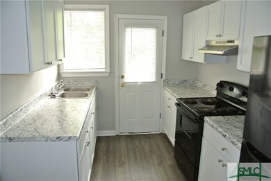 1718 E 39th St, Savannah, GA 31404 - photo 4