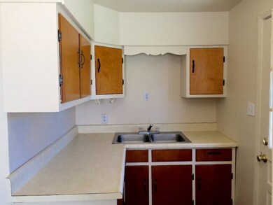 490 Oak St, Marion, OH 43302 - photo 2