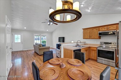 414 Deer Park Way, Mount Washington, KY 40047 - photo 6