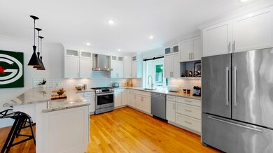 8 Beecher Terrace unit B, Newton Center, MA 02459 - photo 4